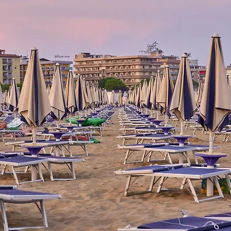 Modern In The Heart Of Appartement Bibione